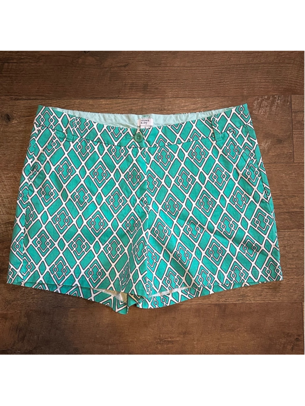 Women's Crown & Ivy Shorts Size 16 Green & White Patterned Summer